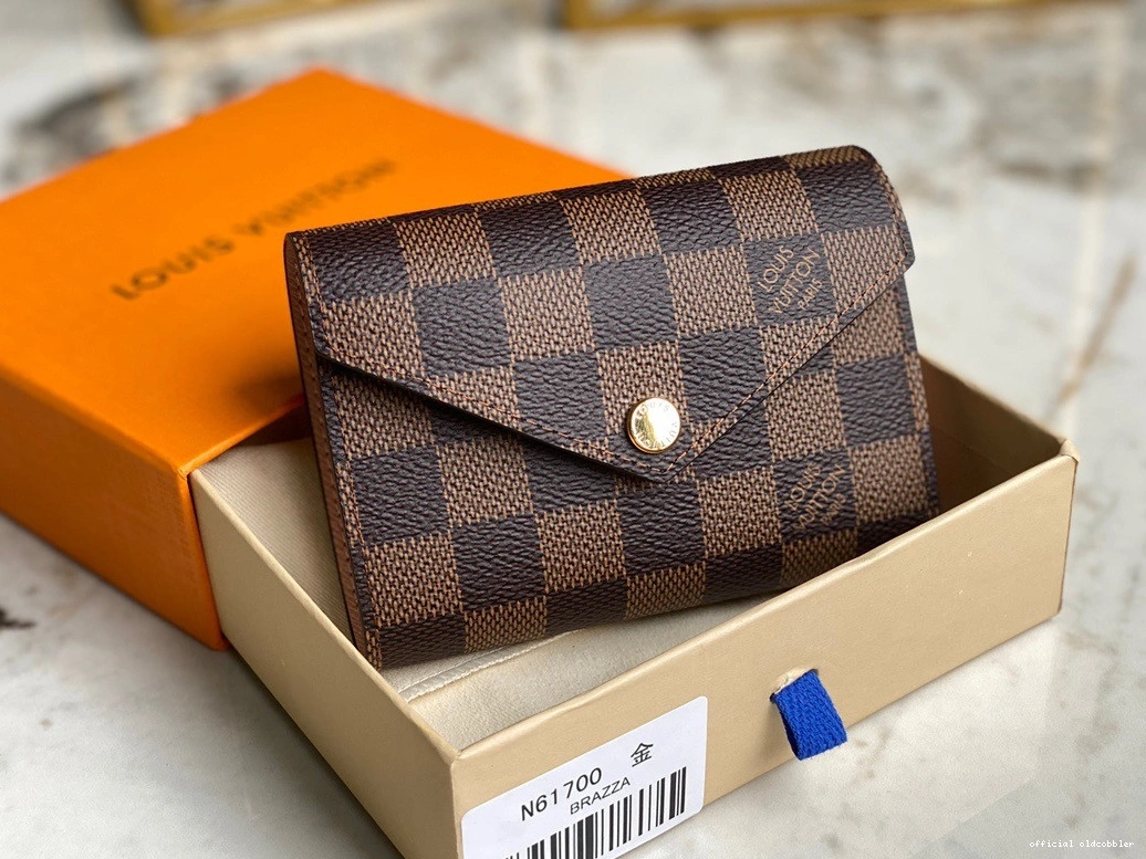 VICTORINE Louis Vuitton Wallet 0819